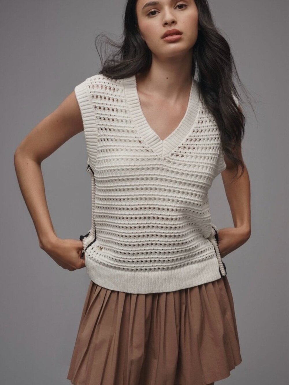 Anthropologie White Open-Knit Sweater Vest Black Beige Stripes Size M